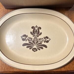 Vintage Pfaltzgraff Village Stoneware Beige/Brown 13” serving platter